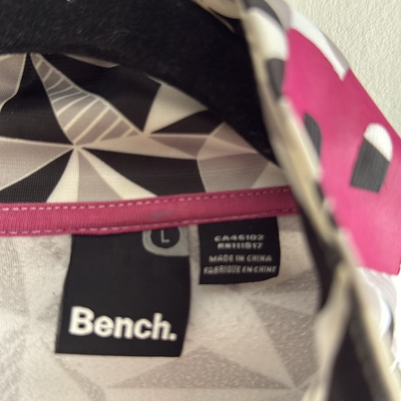 BENCH. RARE VINTAGE JACKET - Picture 3 of 5